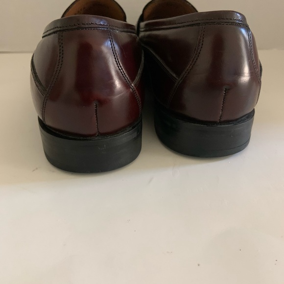 Johnston Murphy burgundy slip on wingtips 11.5M - Picture 3 of 10